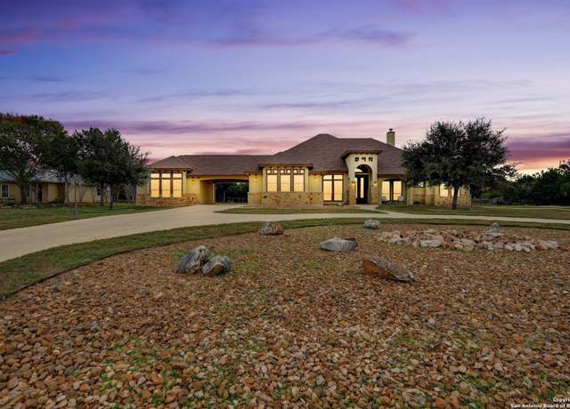 Property at 27418 Parkweg Loop, New Braunfels, TX 78132-2643, 4 beds, 5 baths
