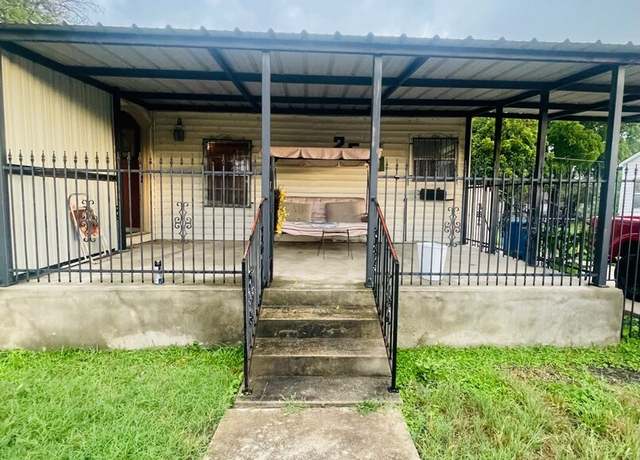 Property at 2510 W Mulberry Ave, San Antonio, TX 78228, 3 beds, 1 bath