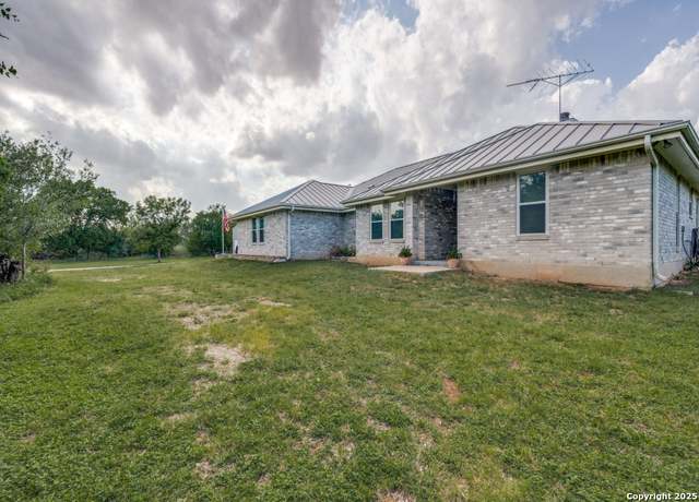 Property at 2126 River Oaks, New Braunfels, TX 78132, 3 beds, 2 baths