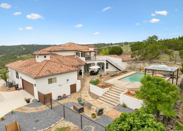 Property at 134 Trillian Ct, Boerne, TX 78006, 4 beds, 5 baths