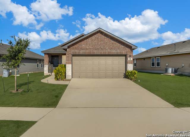 Property at 232 Middle Grn, Floresville, TX 78114, 3 beds, 2 baths