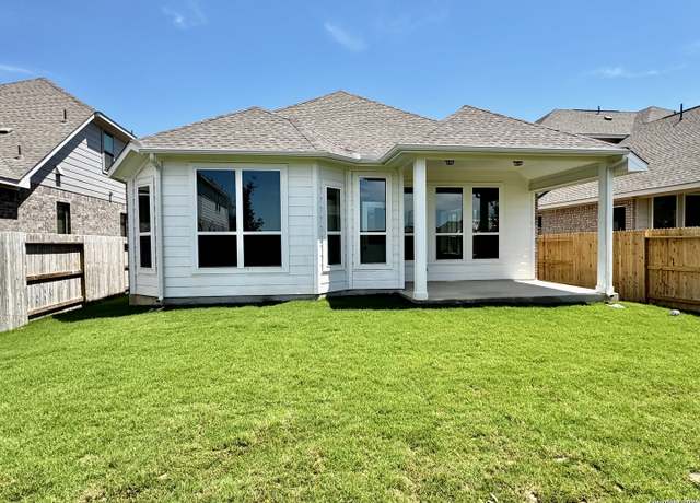 Property at 12506 Carrick Dr, San Antonio, TX 78254, 3 beds, 2 baths