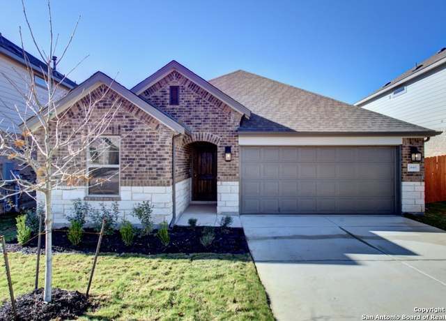 Property at 1641 Couser Ave, New Braunfels, TX 78132, 3 beds, 2 baths