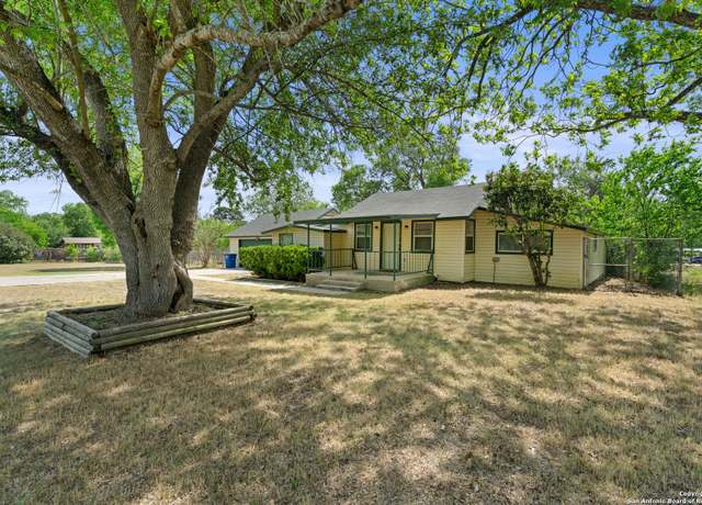 Property at 216 Wildflower Ln, Seguin, TX 78155, 3 beds, 2 baths