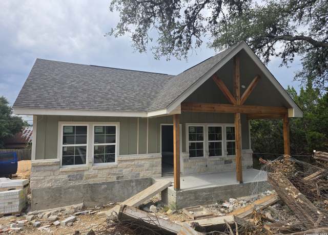 Property at 282 Lighthouse, Canyon Lake, TX 78133, 3 beds, 2 baths
