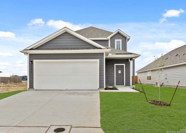 Property at 1209 Lauraine, Seguin, TX 78155, 5 beds, 3.5 baths