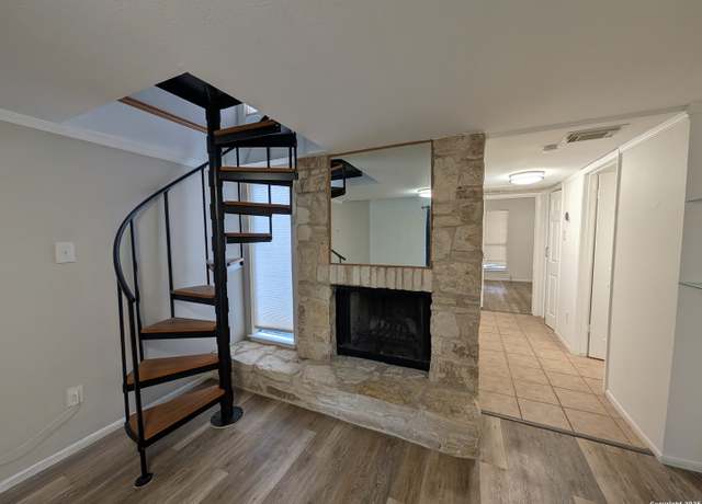 Property at 3843 Barrington Unit 204-A, San Antonio, TX 78217, 1 bed, 1 bath
