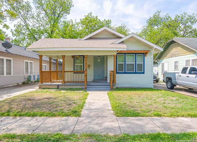 Property at 1734 W Kings Hwy, San Antonio, TX 78201, 2 beds, 1.5 baths