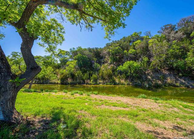 Property at 165 Flach Rd, Comfort, TX 78013, 2 beds, 2 baths