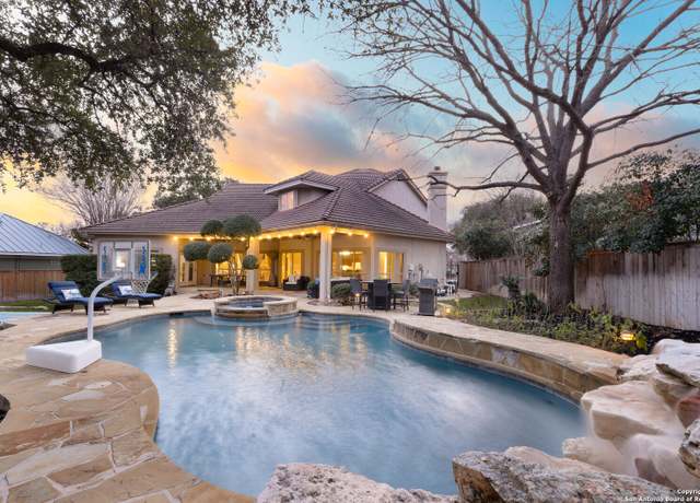 Property at 19222 Autumn Gdn, San Antonio, TX 78258, 4 beds, 4.5 baths