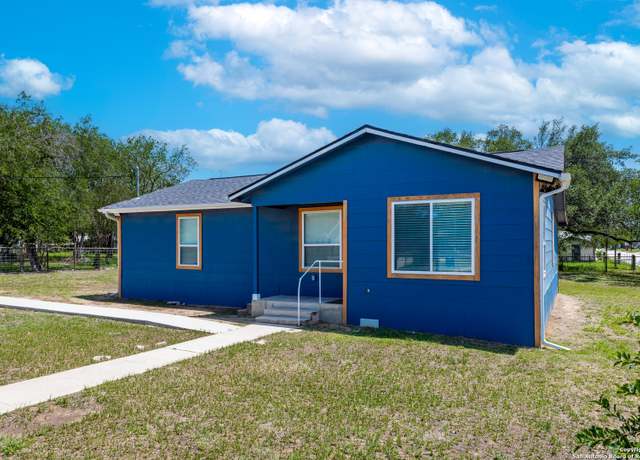 Property at 307 Ave F, Poteet, TX 78065, 3 beds, 2 baths