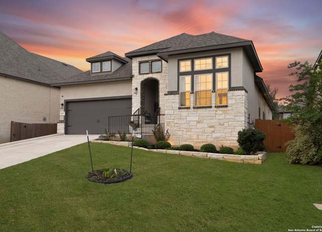 Property at 1527 Balcones Fault, New Braunfels, TX 78132, 3 beds, 3 baths