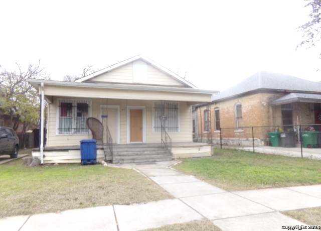 Property at 418 Warren St, San Antonio, TX 78212-4955, 4 beds, 2 baths