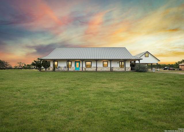 Property at 4355 N State Highway 16, Jourdanton, TX 78026, 3 beds, 2 baths