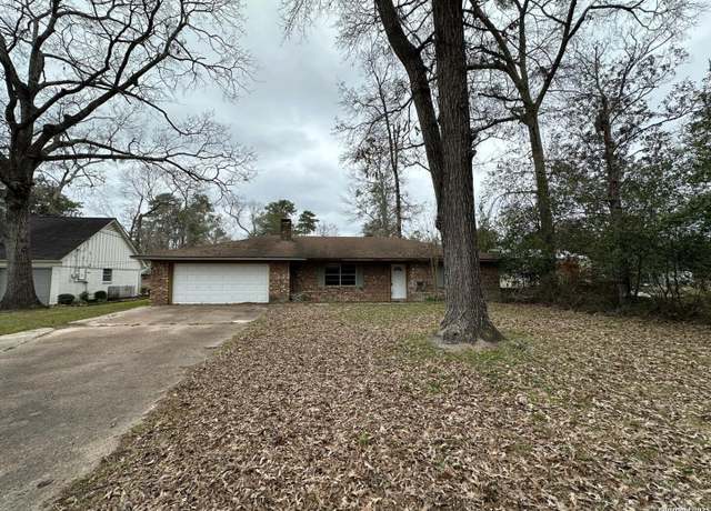 Property at 204 Dogwood Ln, TX 77625, 3 beds, 2 baths