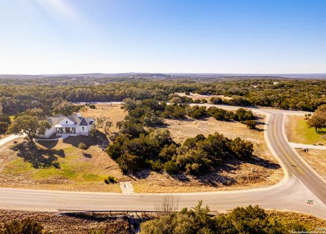 Property at 102 Jackson Crk, Canyon Lake, TX 78133