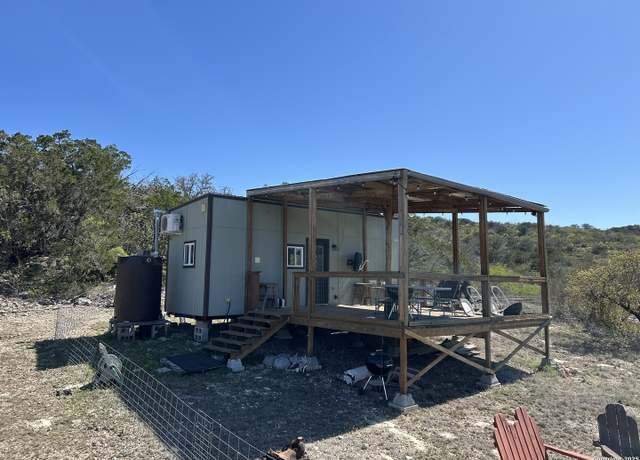 Property at 0 Mesa Verde Dr, Sabinal, TX 78881, 1 bed, 1 bath