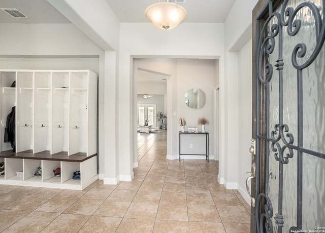 Property at 420 Bee Caves Cv, Cibolo, TX 78108, 5 beds, 2.5 baths