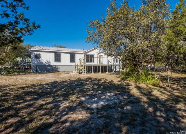 Property at 373 Laurel Vis, Lakehills, TX 78063, 3 beds, 2 baths