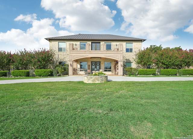 Property at 1030 Mystic Pkwy, Spring Branch, TX 78070, 5 beds, 4.5 baths