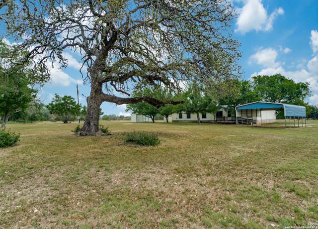 Property at 523 Rangeland, Blanco, TX 78606, 4 beds, 3 baths
