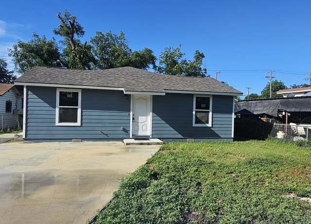 Property at 2936 W Gerald Ave, San Antonio, TX 78211, 3 beds, 2 baths