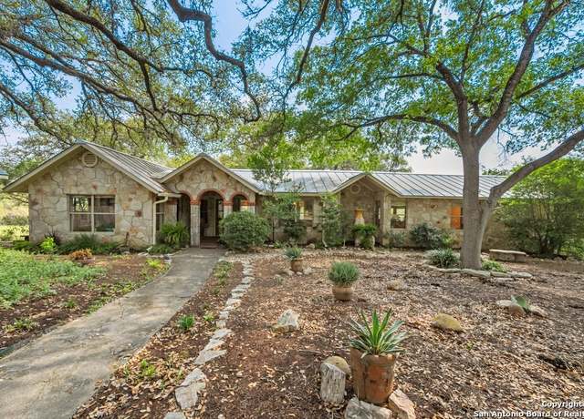 Property at 2802 State Highway 46, New Braunfels, TX 78132, 5 beds, 3.5 baths