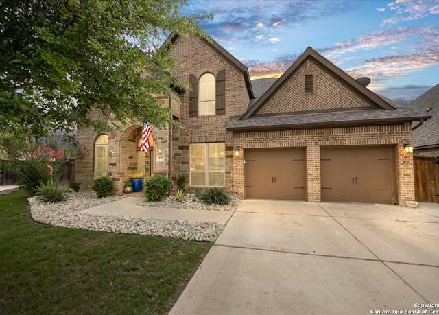 Property at 627 Waratah Ave, New Braunfels, TX 78132, 5 beds, 4 baths