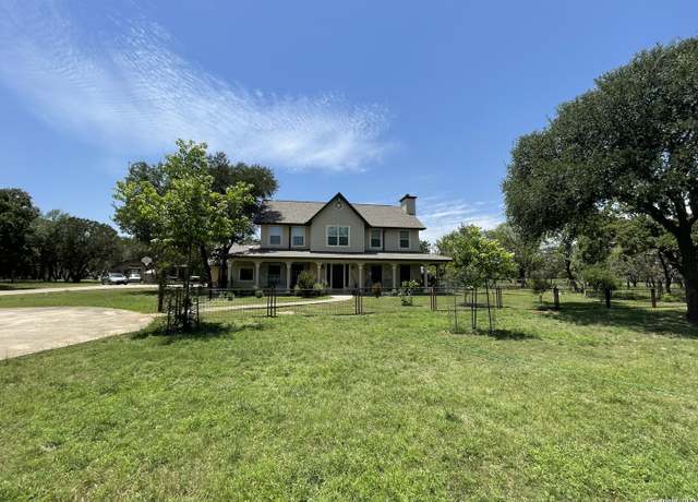 Property at 450 Georg Oaks, Bulverde, TX 78163, 5 beds, 4.5 baths