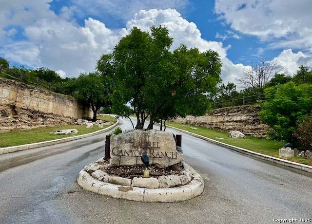Property at 67 County Road 2807, Mico, TX 78056