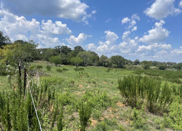 Property at 3505 County Road 476, Nixon, TX 78140-4014