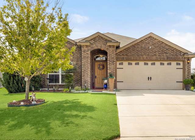 Property at 1321 W Nolte Farms, Seguin, TX 78155, 3 beds, 2 baths