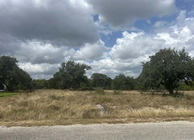 Property at 108 Riley Wood, Blanco, TX 78606
