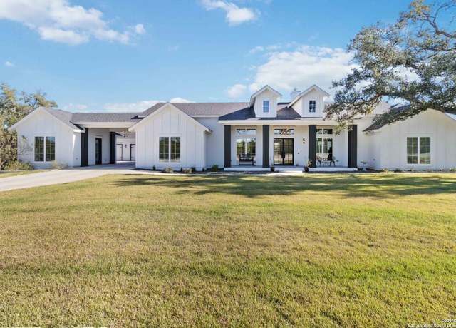 Property at 1258 Game Trl, New Braunfels, TX 78132-3435, 5 beds, 4 baths