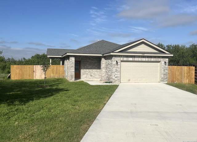 Property at 707 Janice, Converse, TX 78109, 3 beds, 2 baths