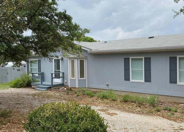 Property at 220 N Walnut Way, Boerne, TX 78006, 3 beds, 2 baths