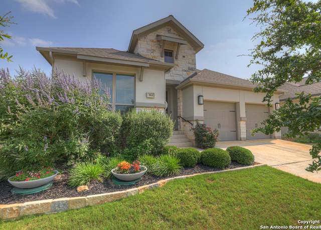 Property at 562 Orchard Way, New Braunfels, TX 78132, 4 beds, 3 baths