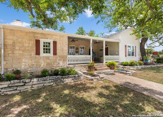 Property at 1447 Royal Oaks Loop, Fredericksburg, TX 78624, 7 beds, 6 baths