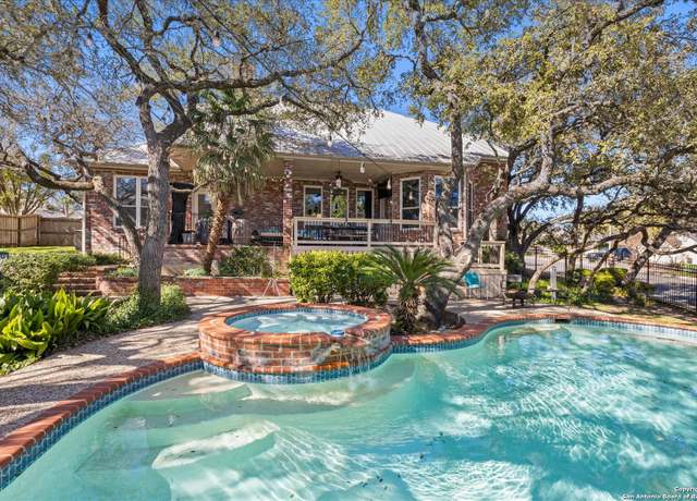 Property at 8506 Fairway Trail Dr, Boerne, TX 78015, 4 beds, 2.5 baths