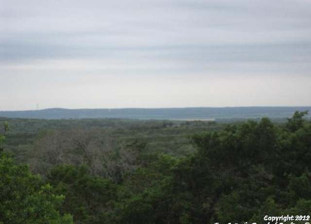 Property at 35 CR 2731, Mico, TX 78056