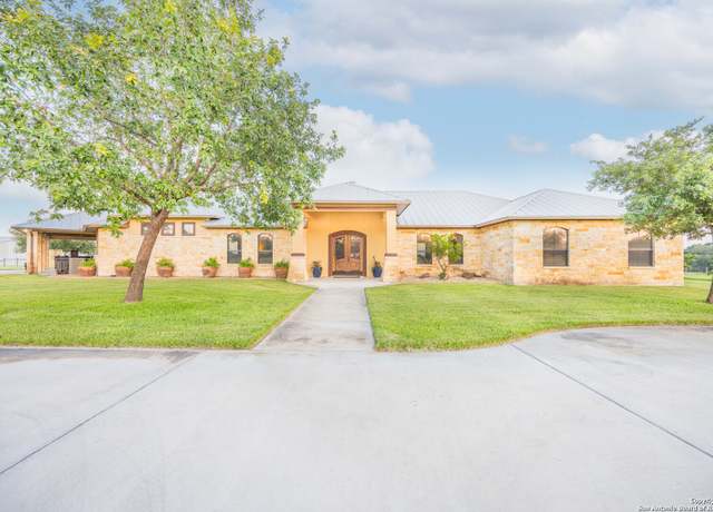 Property at 13661 E Highway 90, Kingsbury, TX 78638-2645, 4 beds, 4 baths