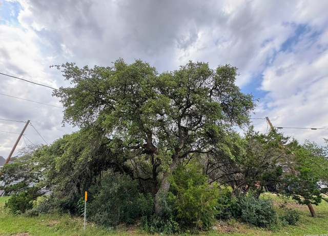 Property at 1107 High Pt, Spring Branch, TX 78070