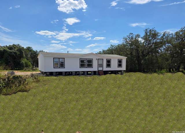 Property at 5161 County Road 302, Floresville, TX 78114, 4 beds, 2 baths