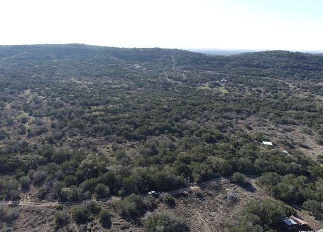 Property at 1048 Private Road 3340, Sabinal, TX 78881