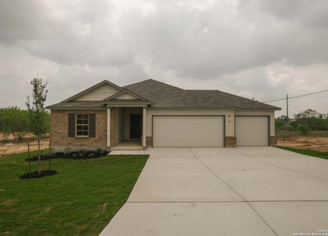 Property at 120 Reno Trl, Floresville, TX 78114, 4 beds, 3 baths