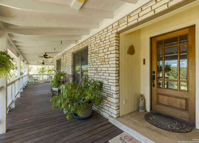 Property at 103 W Looker Dr, Ingram, TX 78025, 3 beds, 2 baths