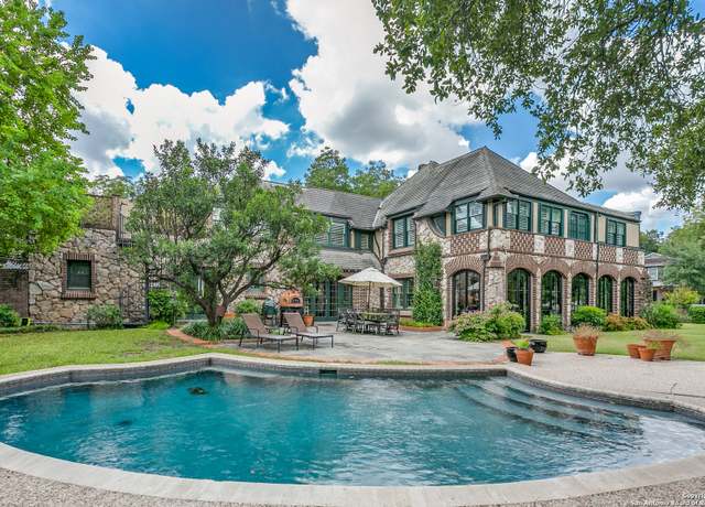 Property at 140 Luther Dr, Olmos Park, TX 78212-2017, 4 beds, 4.5 baths