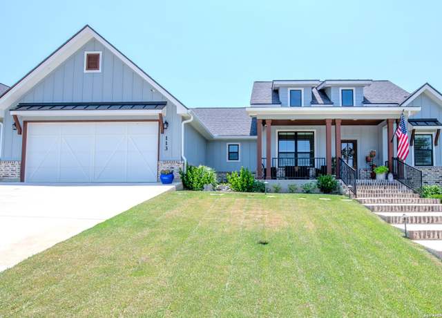 Property at 113 Bayberry Ct, La Vernia, TX 78121, 3 beds, 2.5 baths