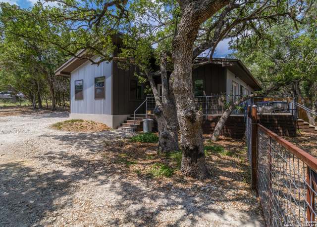 Property at 107 Smokey Riv S, Boerne, TX 78006, 3 beds, 3 baths