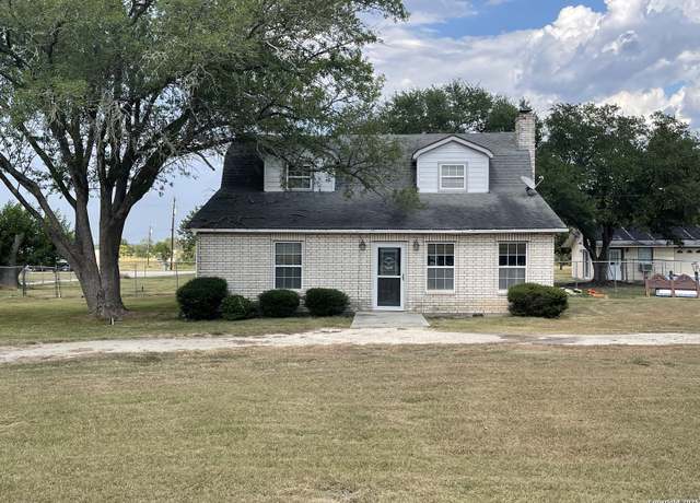Property at 6932 Green Valley Rd, Cibolo, TX 78108, 4 beds, 1 bath
